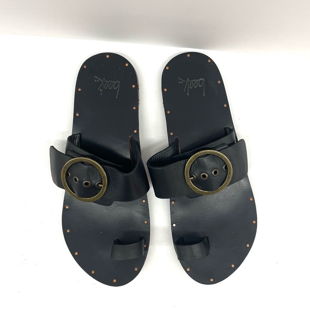 beek By two birds with toe ring leather studded sandals